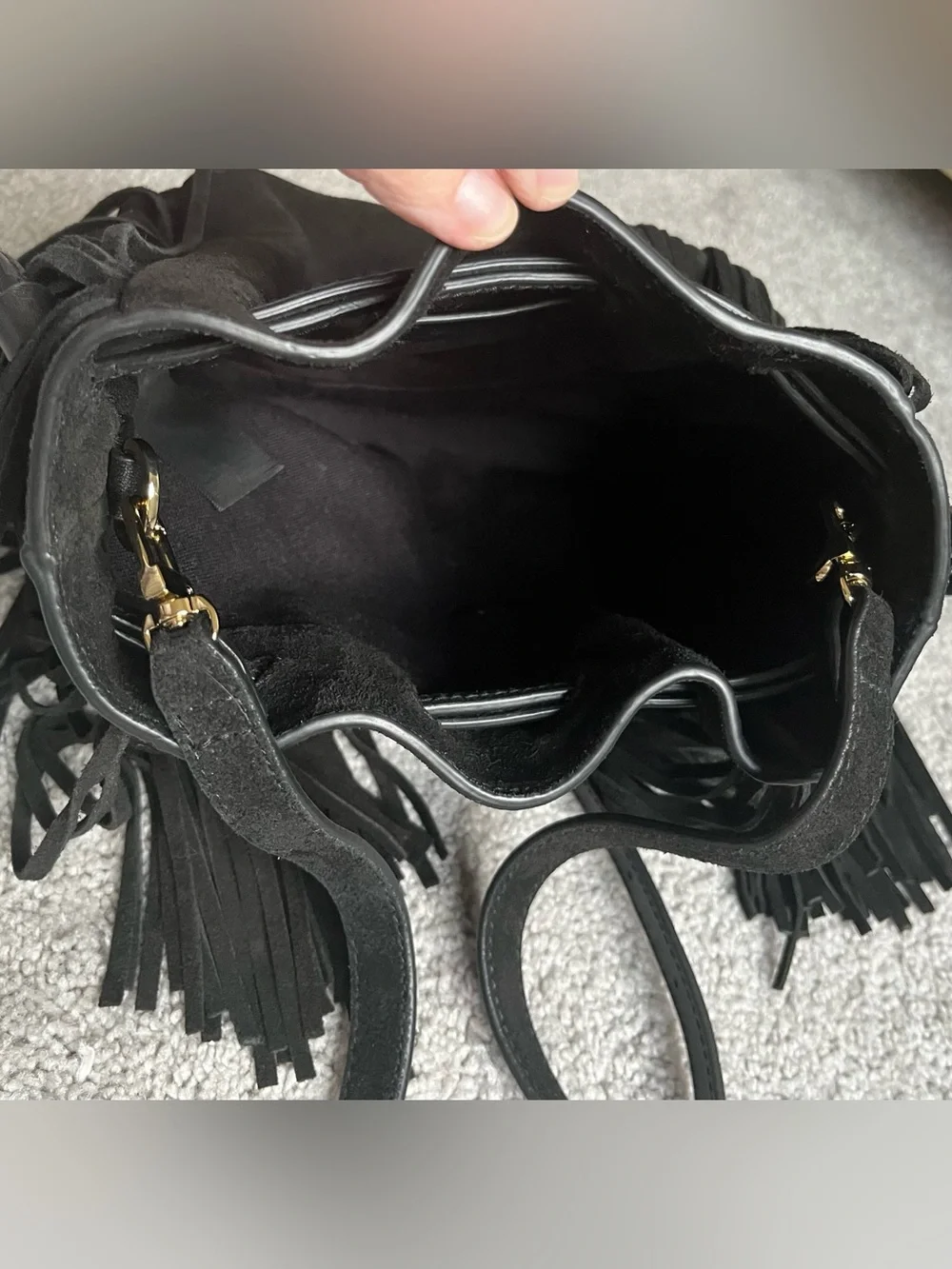 NWOT MADEWELL Drawstring Leather
Suede Crossbody Bucket Bag Black - Picture 5 of 6